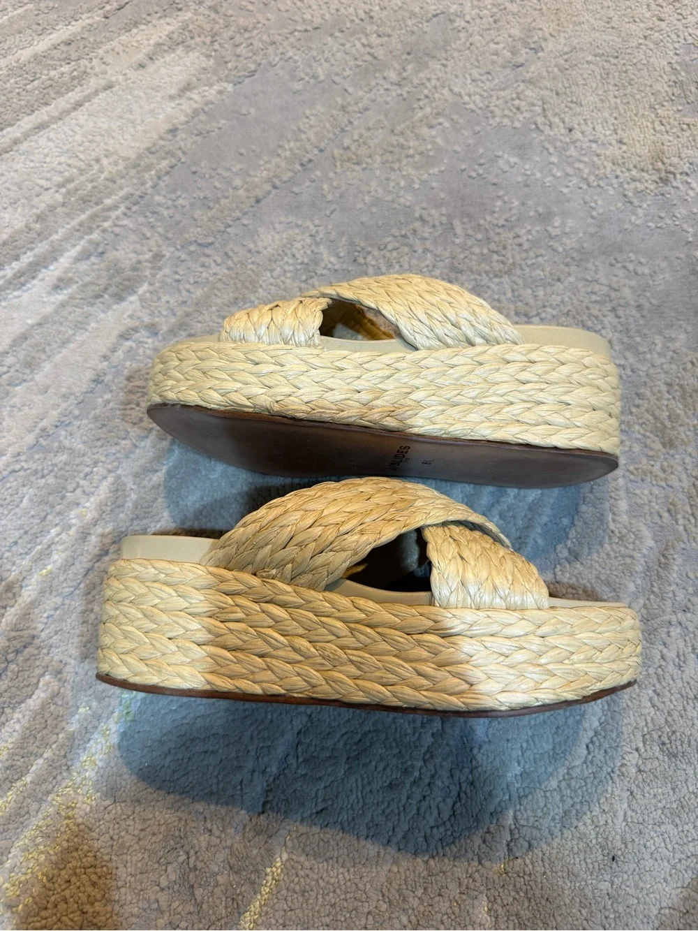 J Slides Quiver  Raffia neutral wedge platform slip on 6.5
